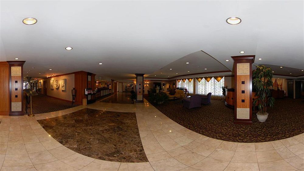 Gateway Hotel Dallas Park Central Экстерьер фото